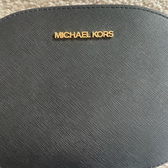 Michael Kors Black Round Crossbody Bag - Picture 3 of 7